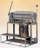 The extracted oil through the filter press, the oil thus filtered will be pure and clean, besides, it equipped with a special designed filter plate, the expansion of the oil or fat is completed inside thus no foam created, it can be easily opened for cleaning the dregs with durability of high pressure.